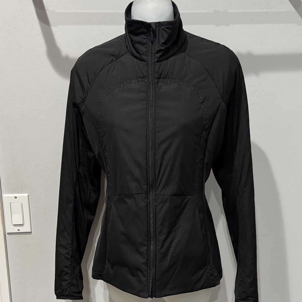 Lululemob Women's running Jacket size 4